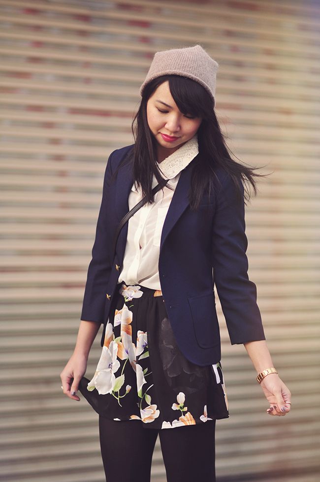 fresh fizzle, freshfizzle, missguided, missguided uk, missguided us, amada, florals, skirt, shorts, floral shorts, style blogger, fall style, schoolboy inspired, lace collared shirt, schoolboy blazer