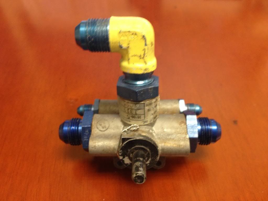 FuelSelectorValve_zpse3a14c18.jpg