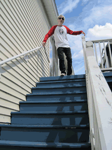 photo tumblr_inline_mh2ad4B9H51raarzu_zps436997e7.gif