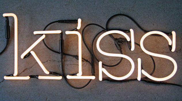 photo kiss-neon-light-2-11216-p_zps95aea7ca.gif