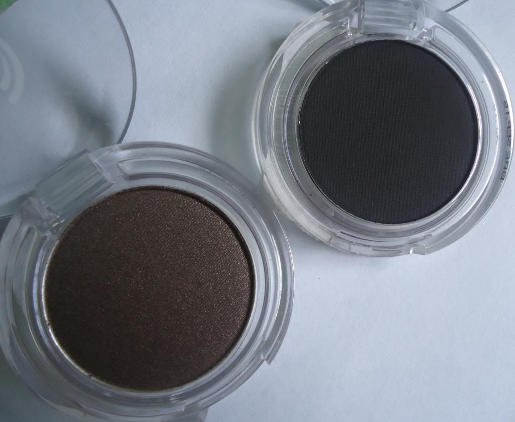 The Body Shop Color Crush Eye shadows Brownie & Clyde, Moonlight Kiss Review, Swatches The Body Shop Color Crush Eye shadows Brownie & Clyde, Moonlight Kiss Review, Swatches