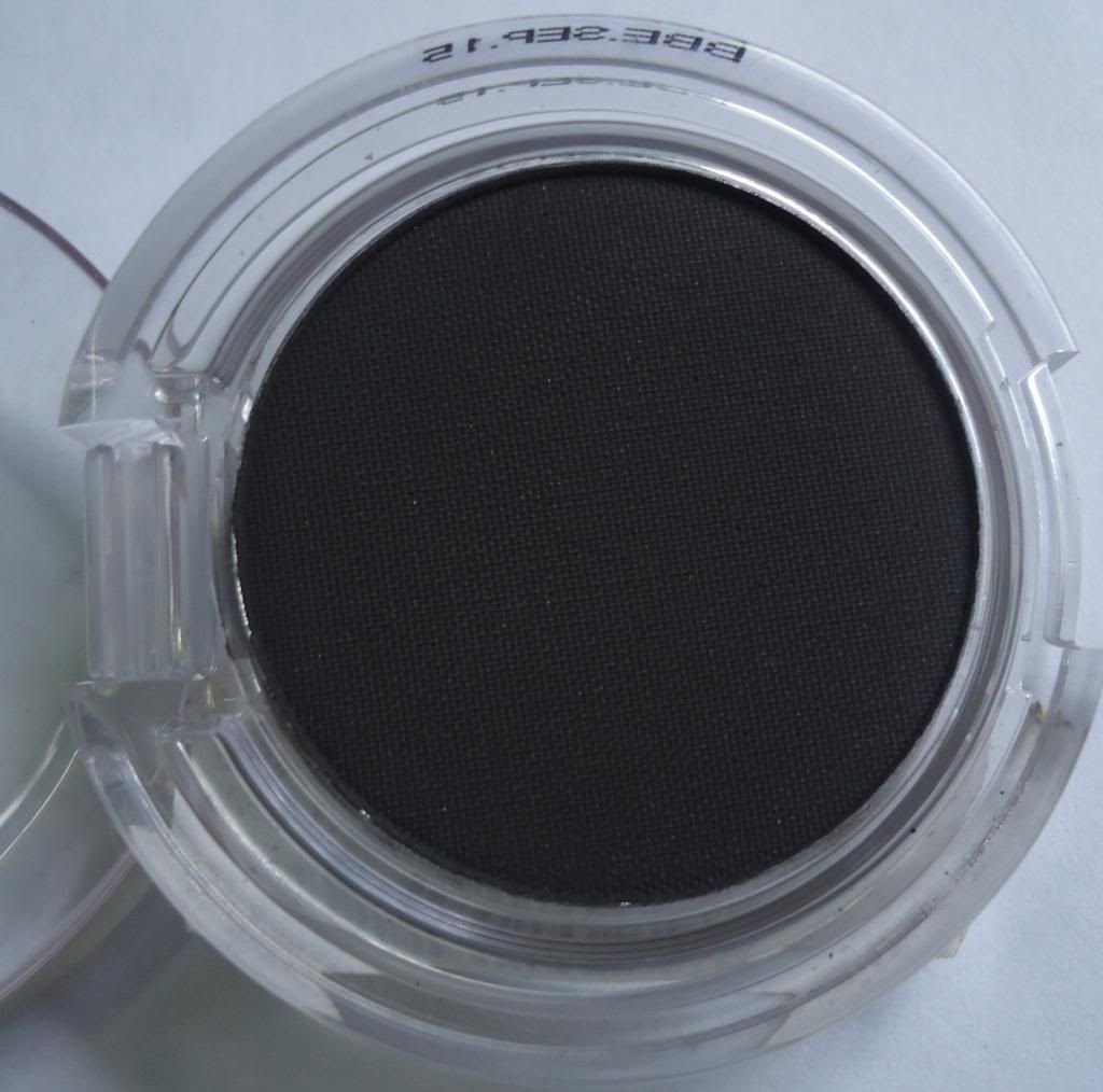 The Body Shop Color Crush Eye shadows Brownie & Clyde, Moonlight Kiss Review, Swatches The Body Shop Color Crush Eye shadows Brownie & Clyde, Moonlight Kiss Review, Swatches