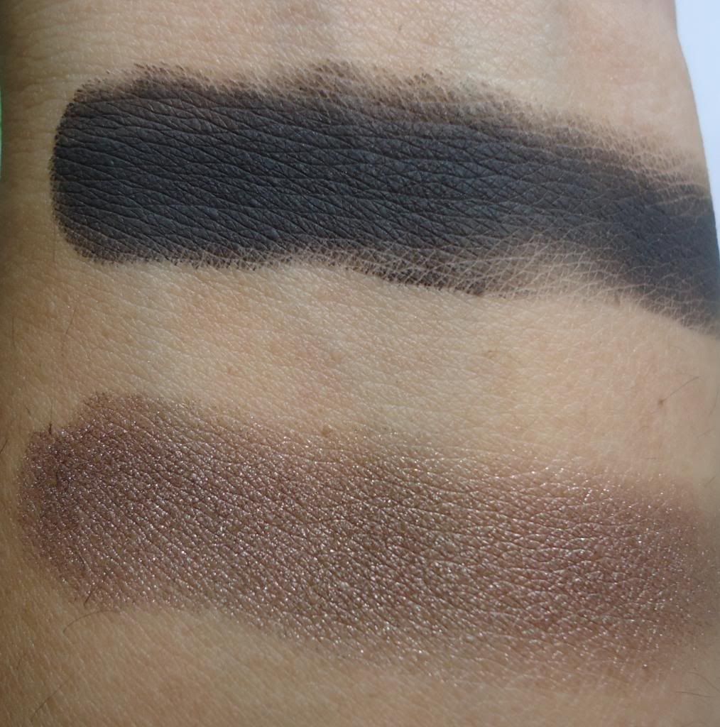 The Body Shop Color Crush Eye shadows Brownie & Clyde, Moonlight Kiss Review, Swatches The Body Shop Color Crush Eye shadows Brownie & Clyde, Moonlight Kiss Review, Swatches