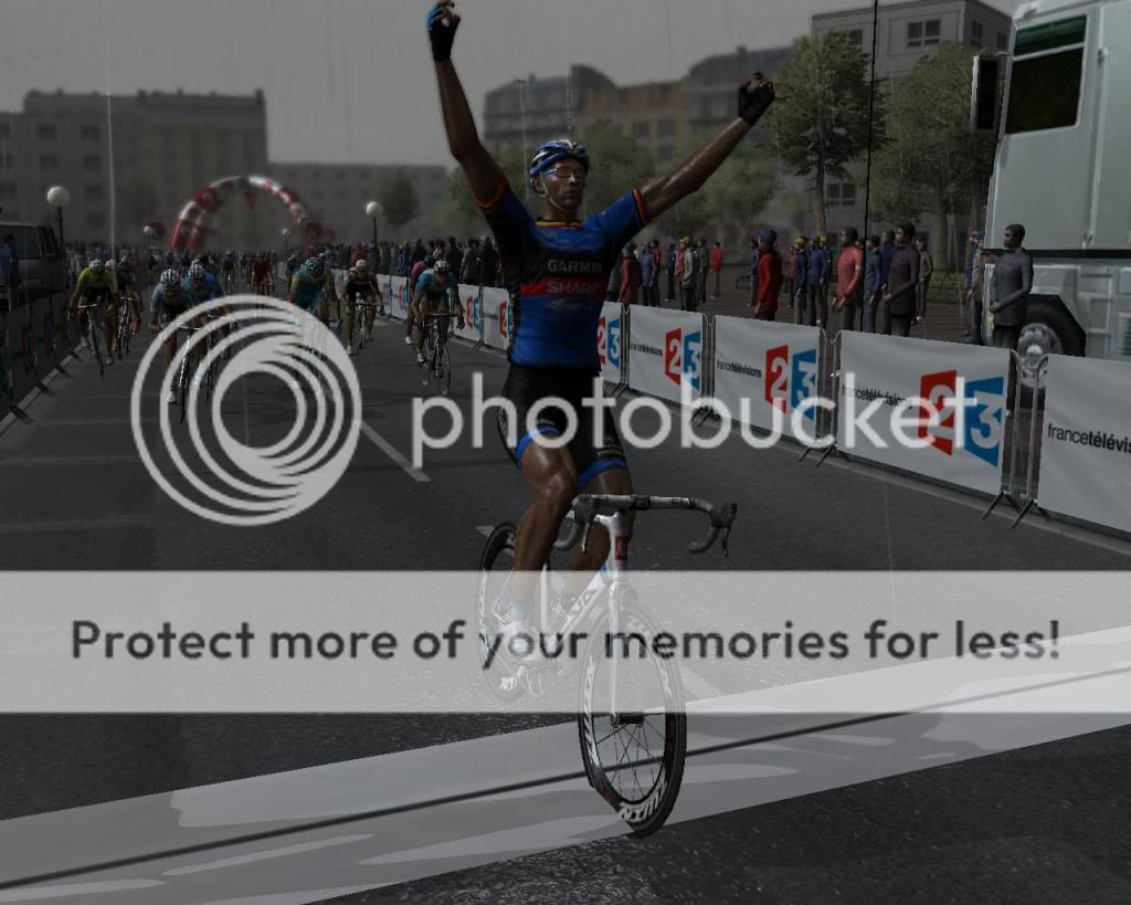 i1322.photobucket.com/albums/u569/IanButlerPCM2/giro1202_zps23bc1506.jpg