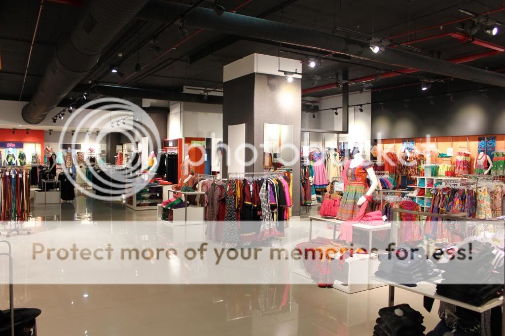 Globus launched a new outlet in Phoenix Market City, Chennai.